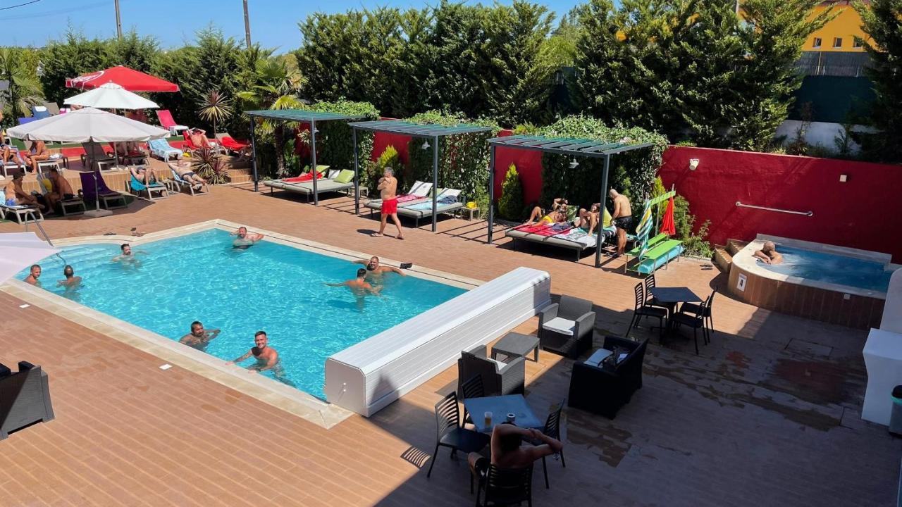 Villa 3 Caparica - Lisbon Gay Beach Resort Charneca  Exterior photo